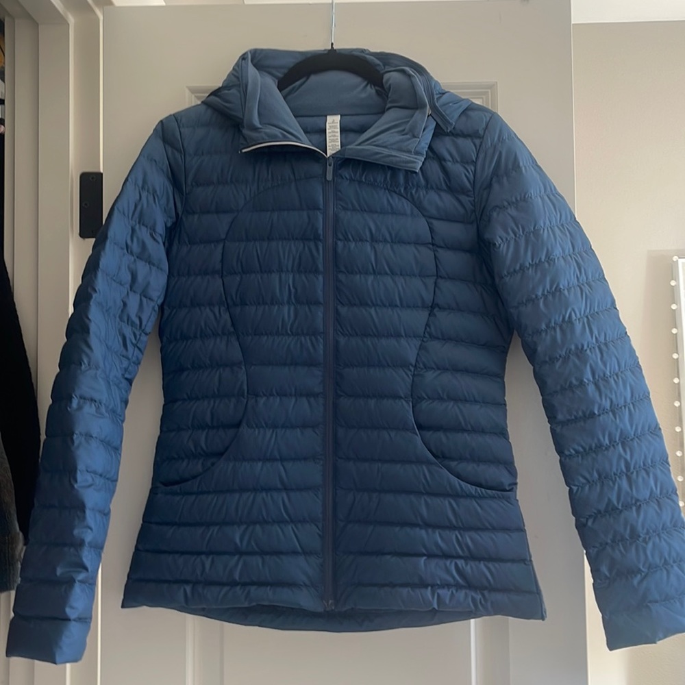 Size 6 Lululemon puffer jacket